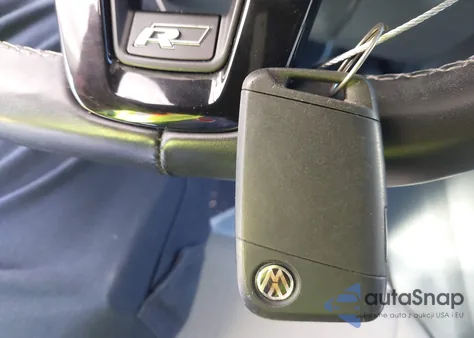 2019 Volkswagen Jetta 1.4T R-Line/1.4T S/1.4T Se из США, поврежденный, VIN 3VWC57BU0KM107375